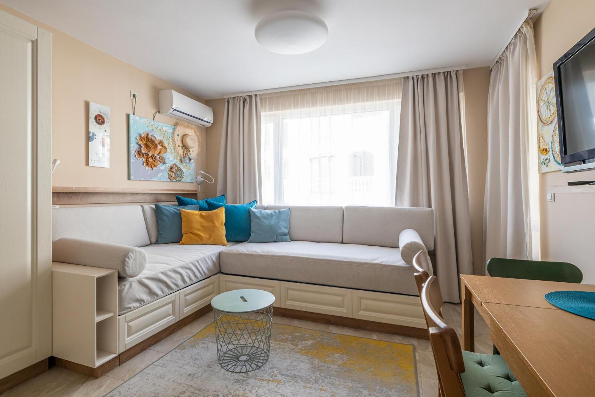 Aquamarine Apartment Pomorie Exterior photo